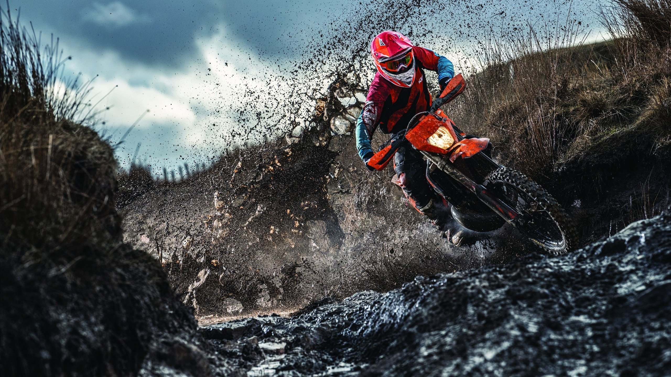 德布劳内在勇士比赛中问鼎冠军，惊险取胜引发热议！